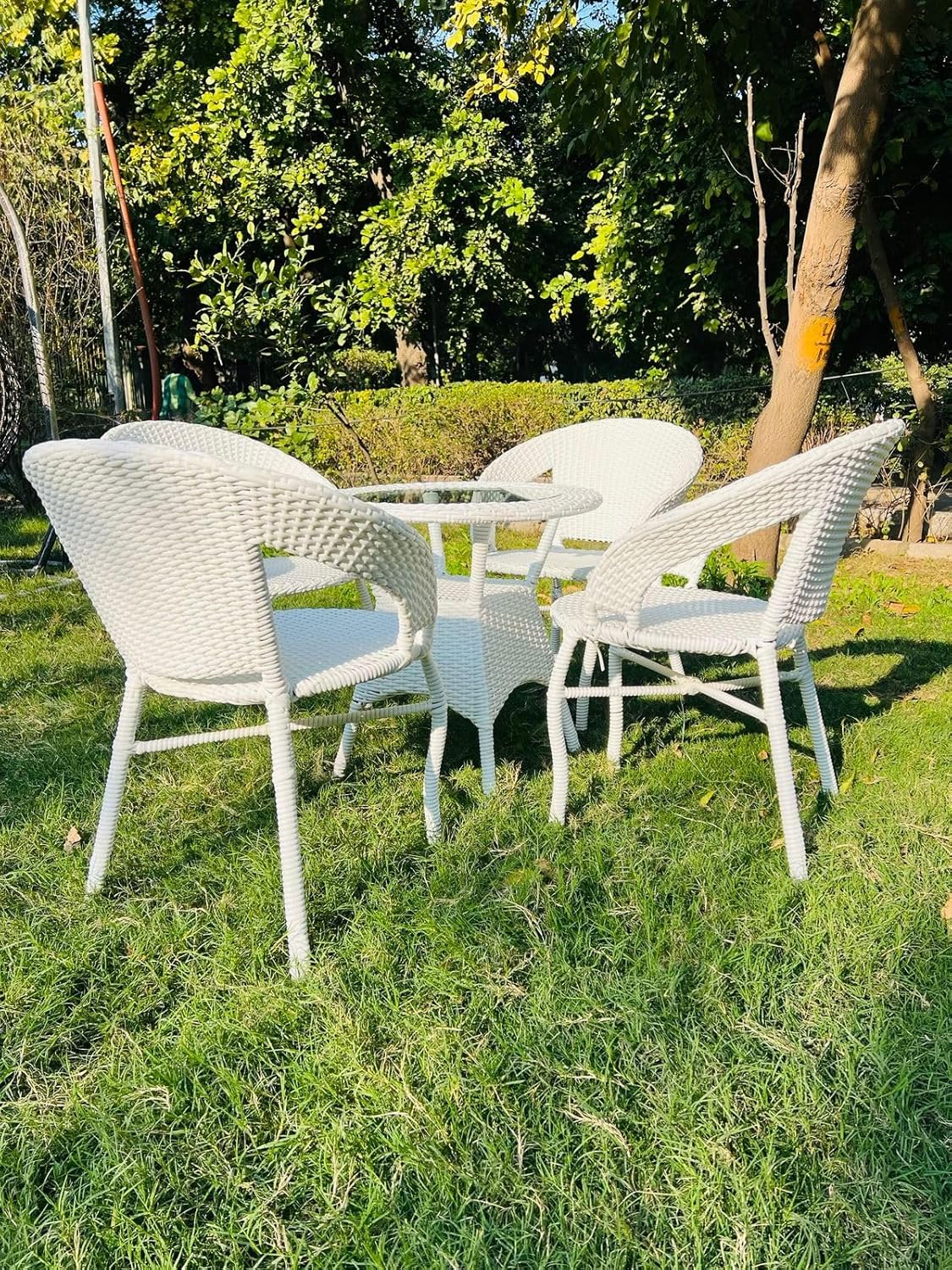 Vallez Outdoor Patio Set| Durable Garden Furniture-4 Chairs + 1 Table White