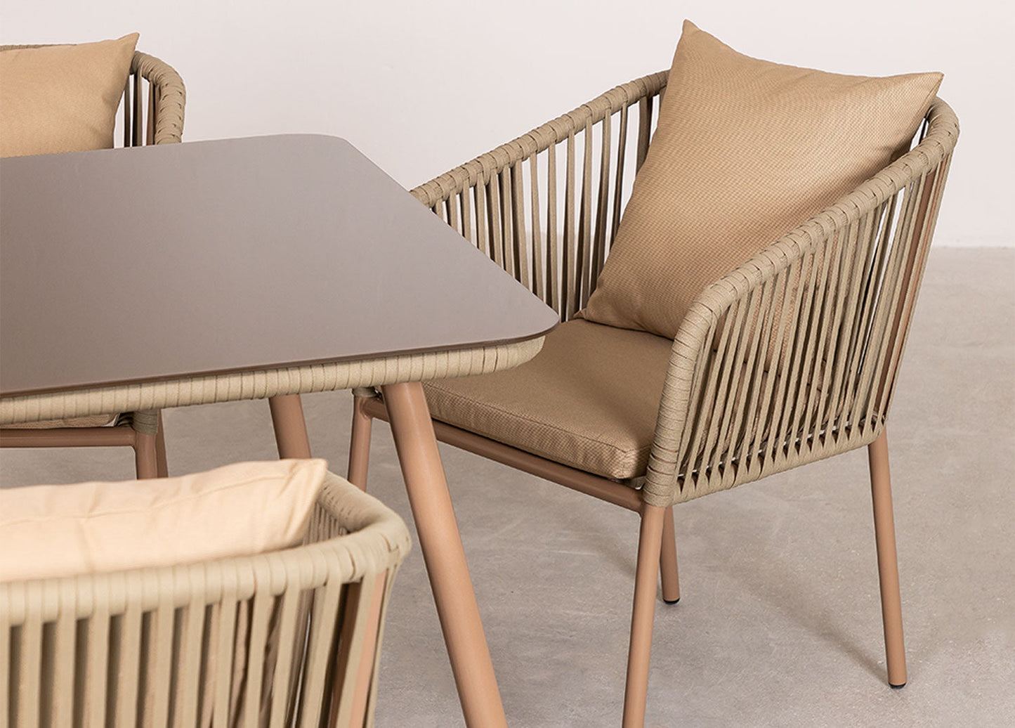 Odo Outdoor Patio Set| Durable Garden Furniture-4 Chairs + 1 Table Braided and Rope Brown