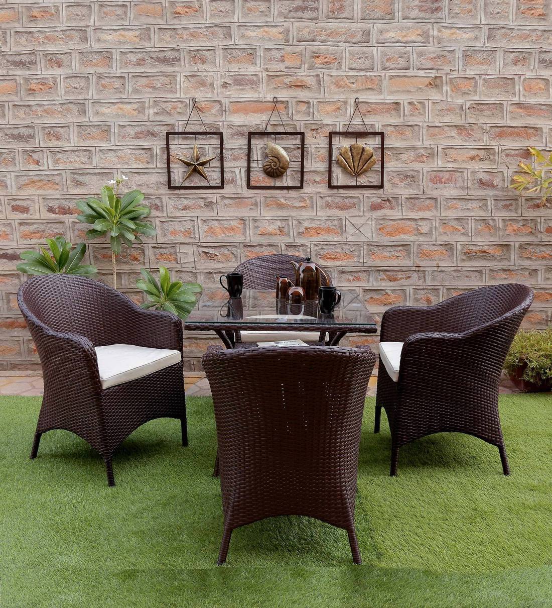 Tacito Outdoor Patio Set| Durable Garden Furniture-4 Chairs + 1 Table Brown