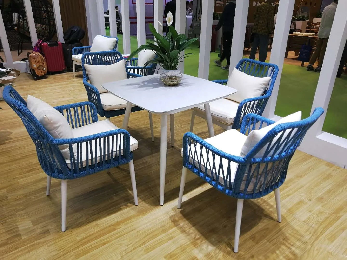 Engel Outdoor Patio Set| Durable Garden Furniture-4 Chairs + 1 Table Braided And Rope Blue